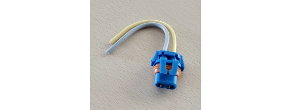 Jungtis su laidu lemputei 9006 BS9006